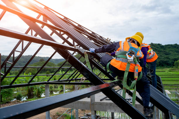 Best Flat Roof Repair Services  in Independence, LA